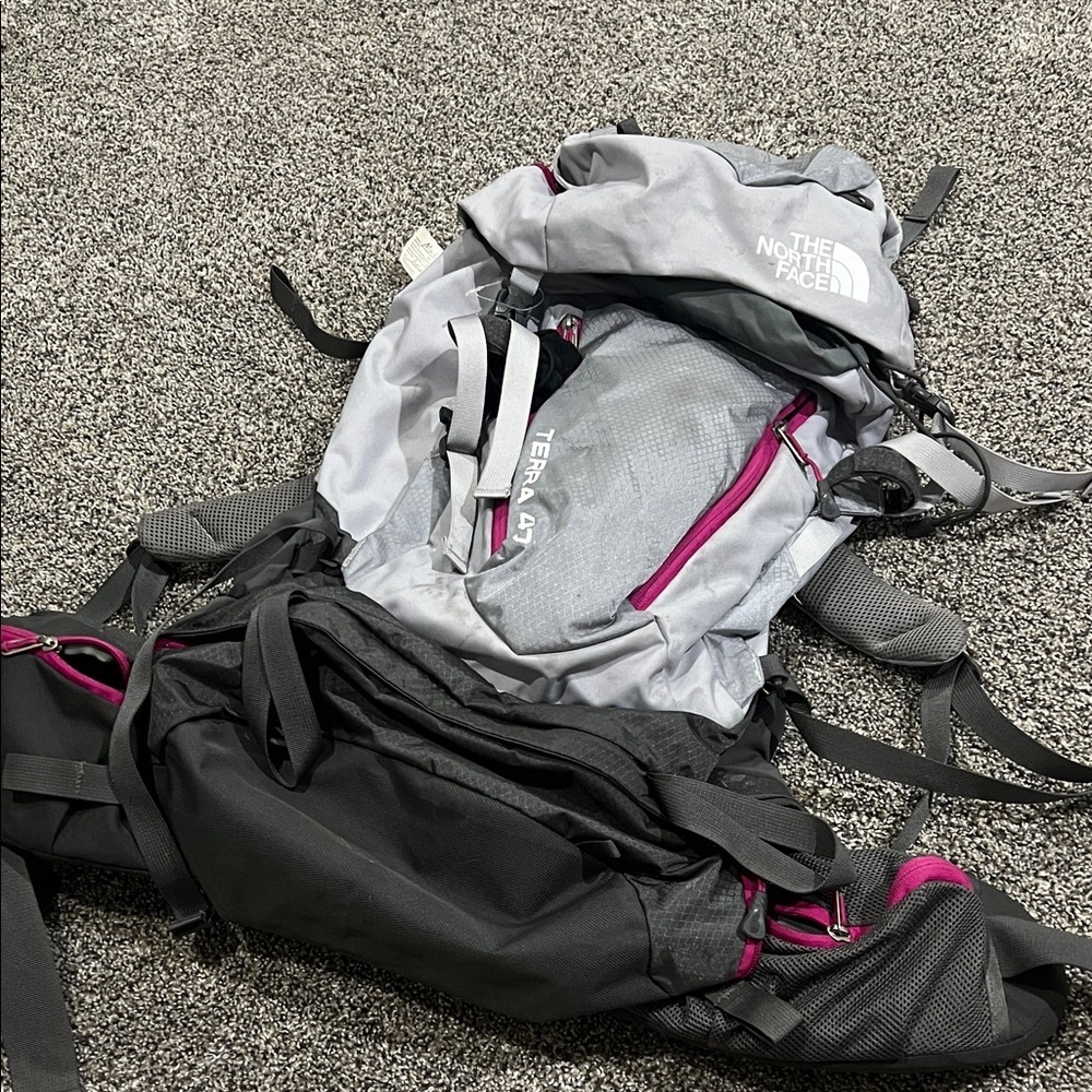 The North Face Terra 40 Women's Gray and Pink Backpack back packing